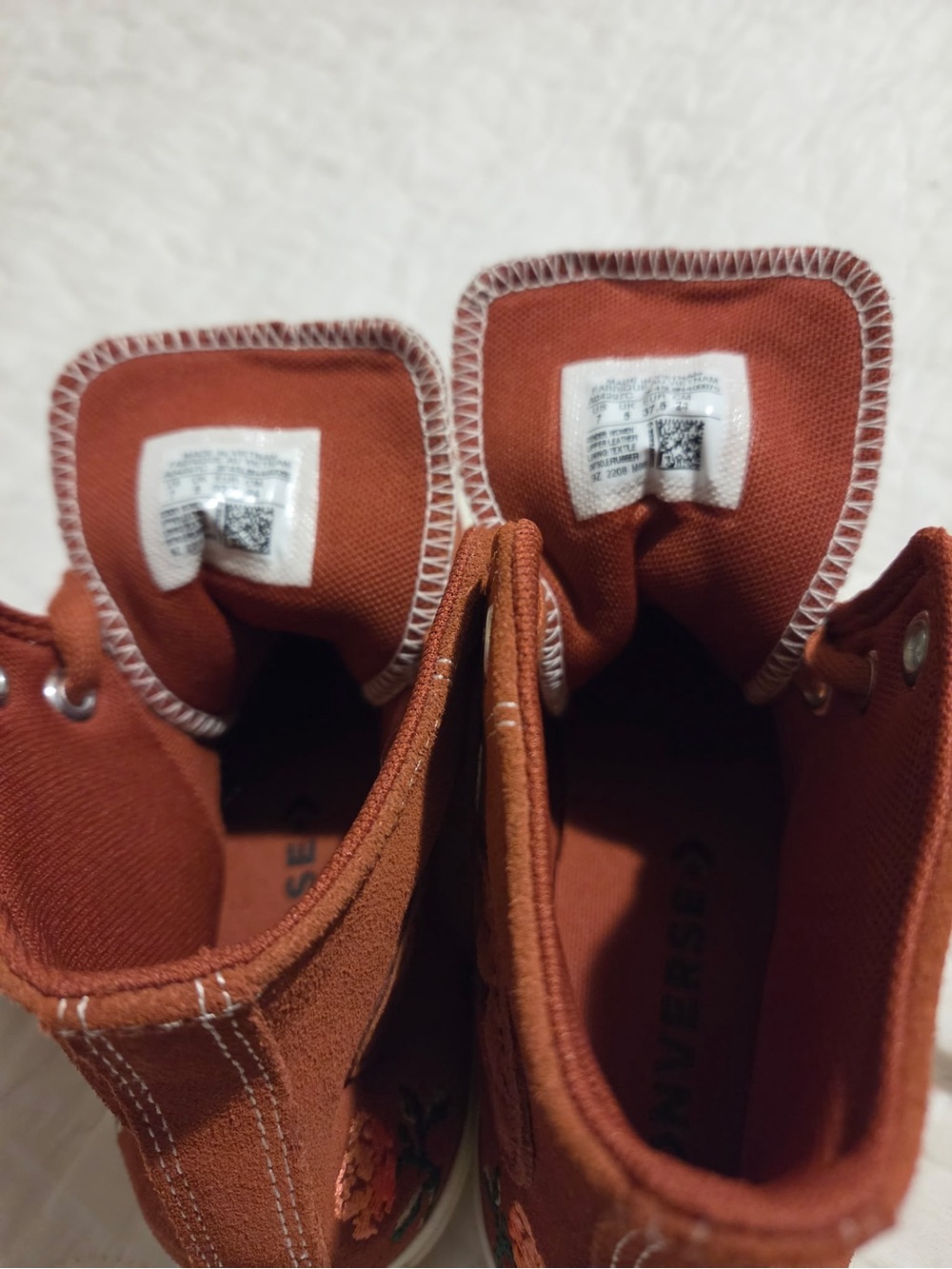 High-Top Canvas Sneakers with Rose Embroidery - Brown - Picture 5 of 7